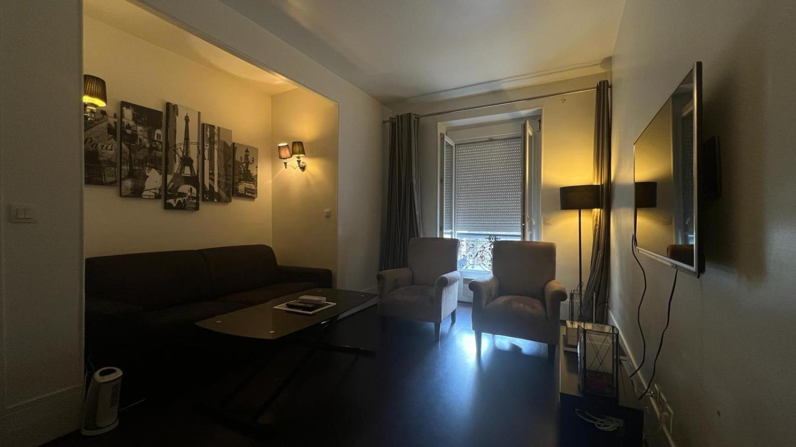 Luxe Near Champs Elysees